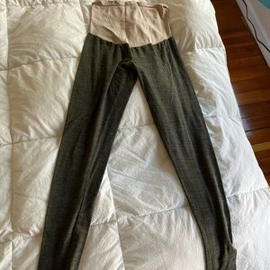 Motherhood Maternity leggings